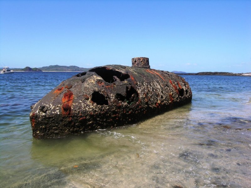 Таинственная субмарина 2005