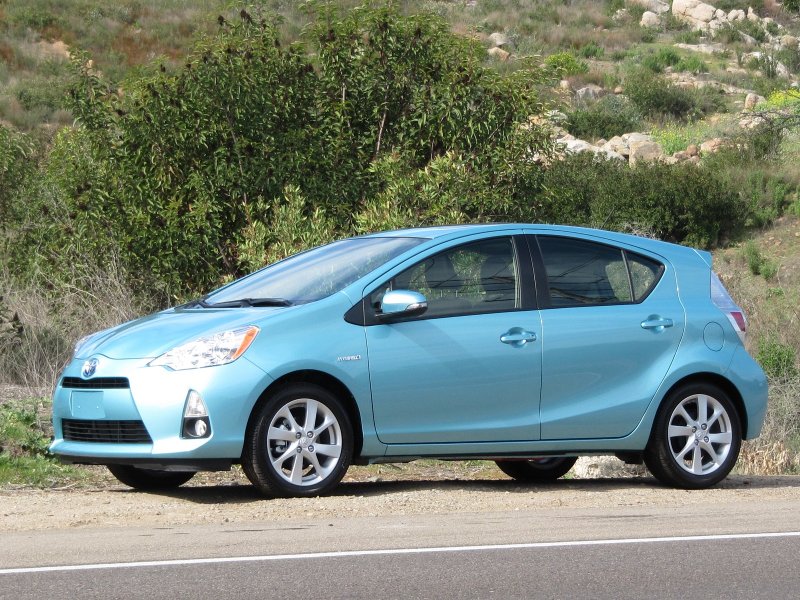 Toyota Prius c 2012