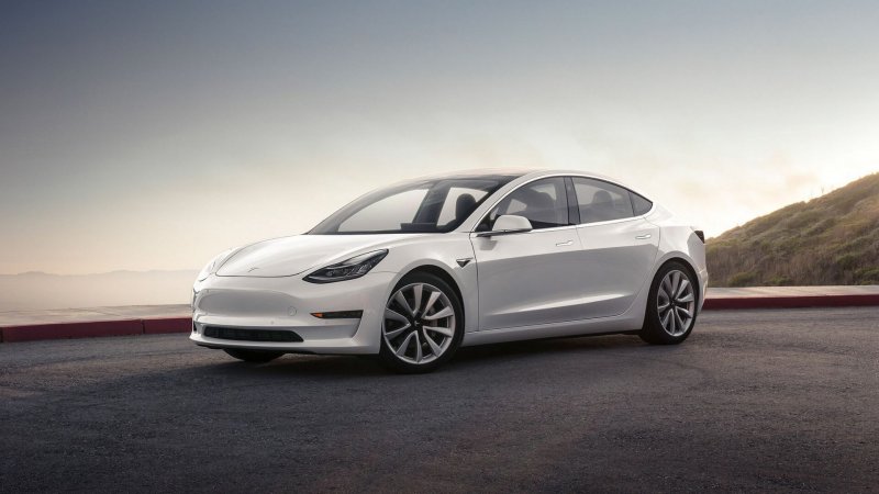 Седан Tesla model 3