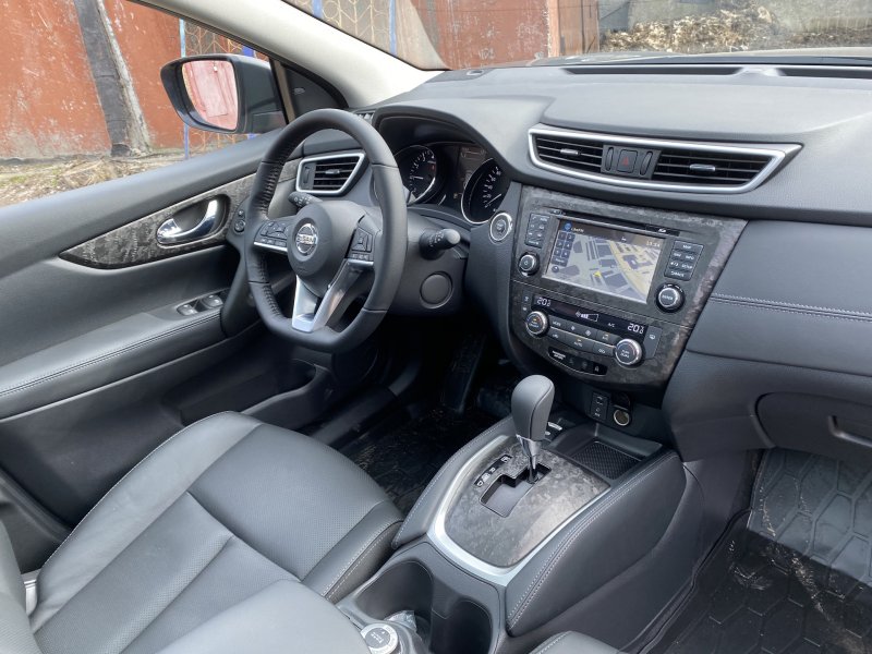 Nissan Qashqai 2010 салон