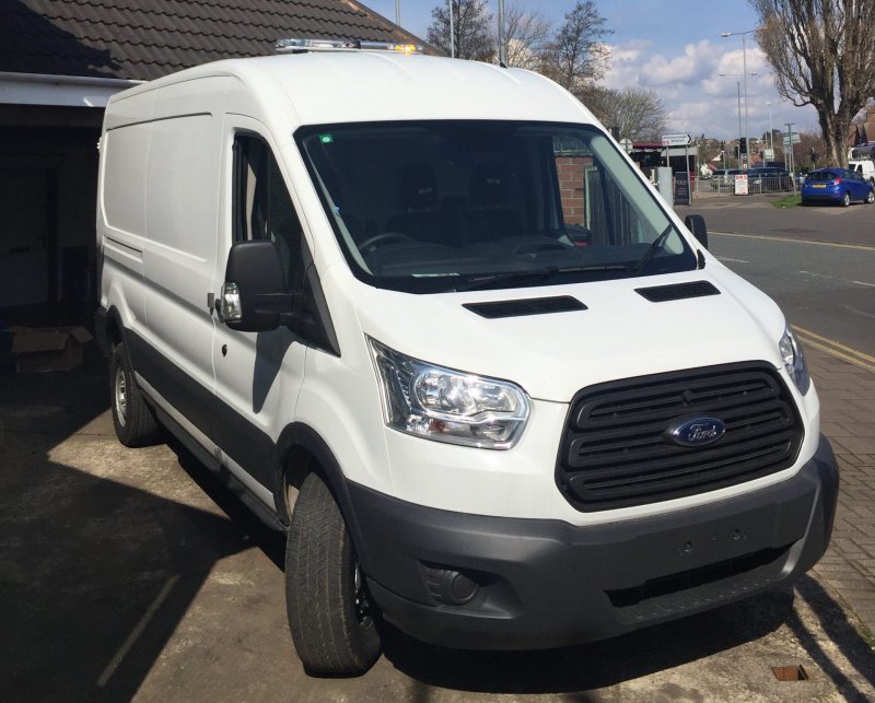 Mercedes Sprinter, Ford Transit