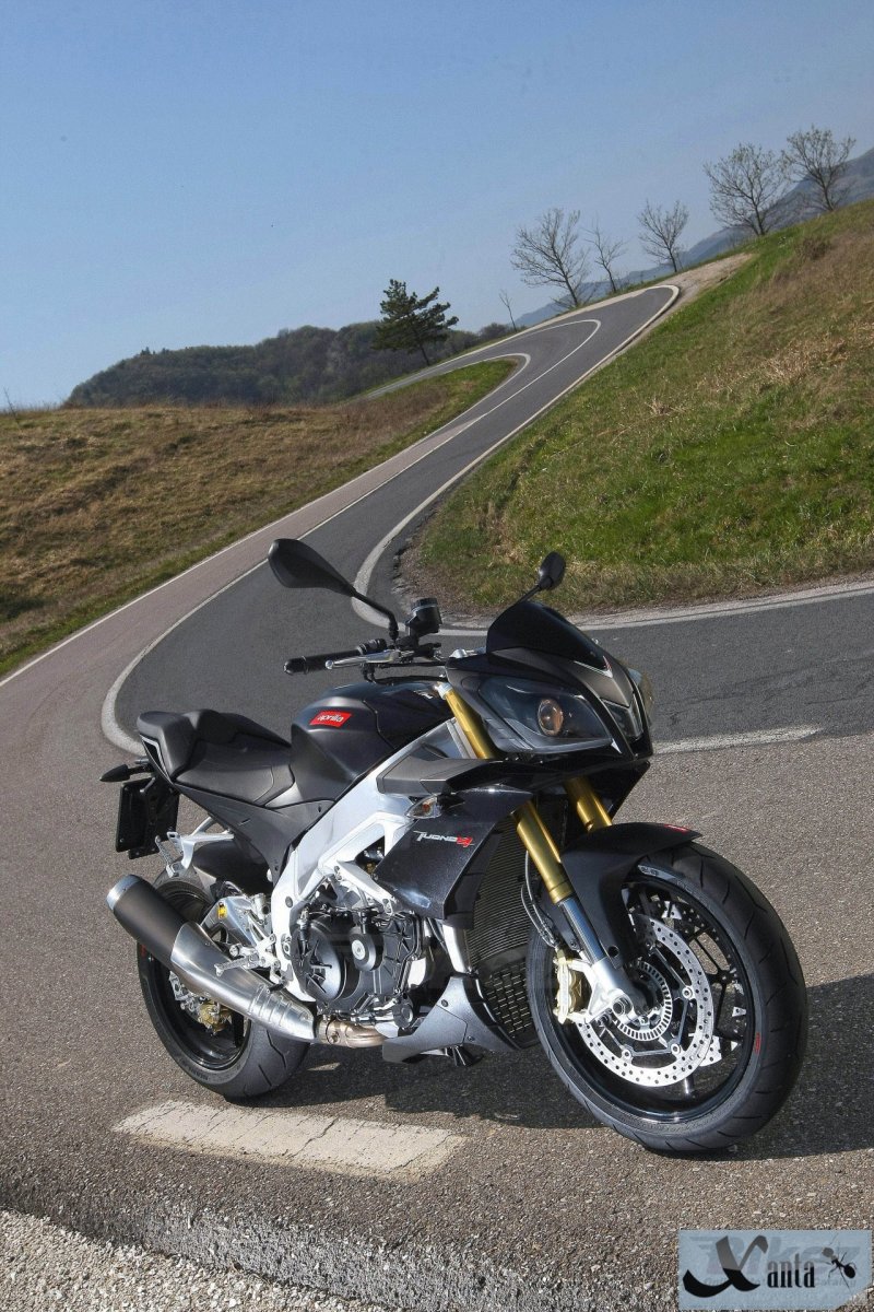 Мотоцикл Aprilia Tuono v4 r APRC 2012