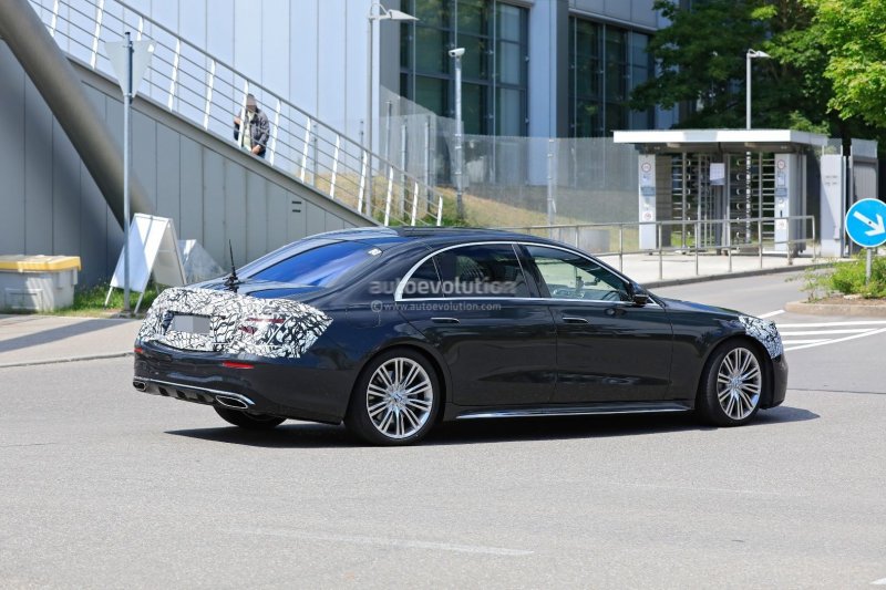 Mercedes Benz w223