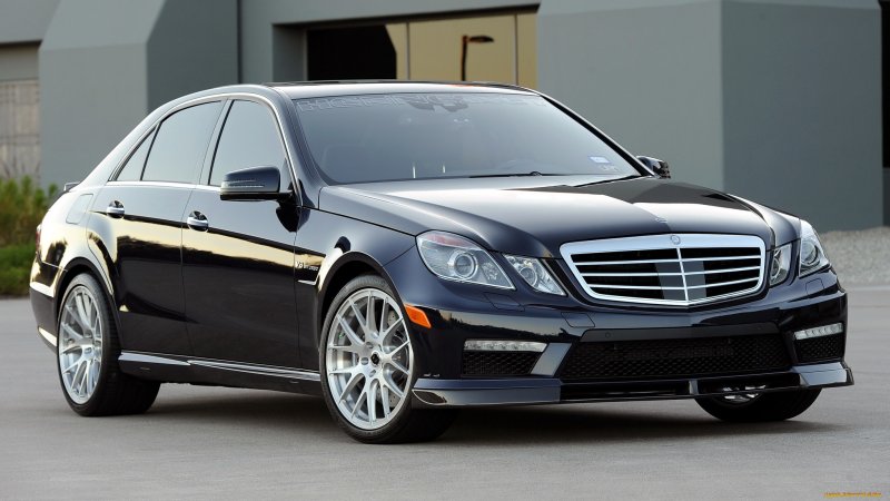 Mercedes e63 AMG v8