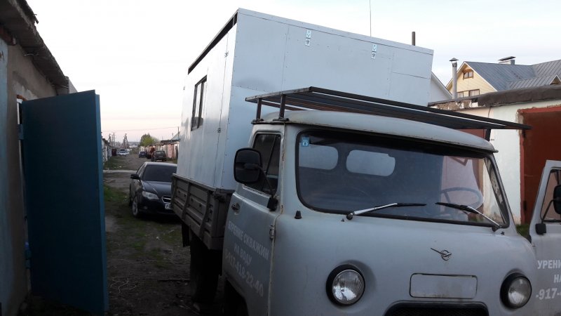 УАЗ 3303 жилой кунг