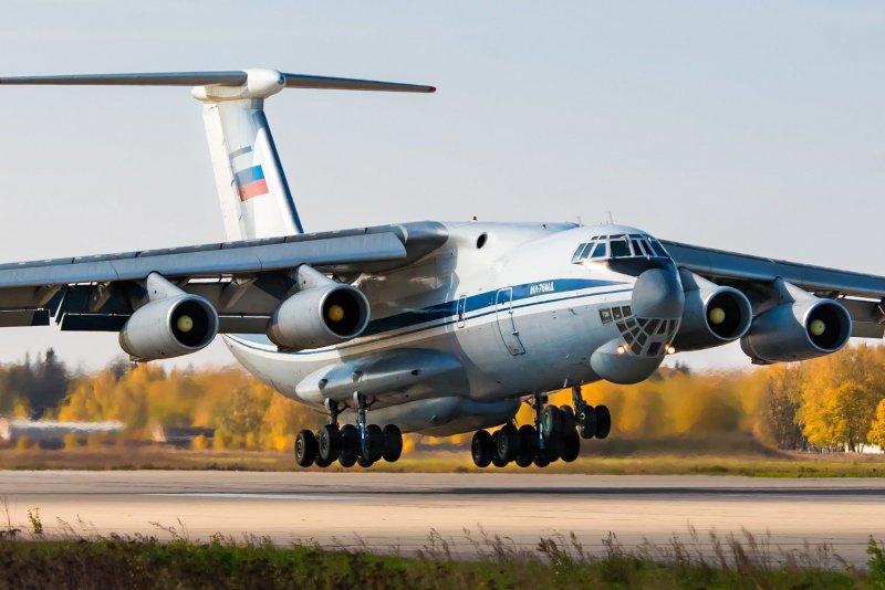 Самолет ВКС ил 76