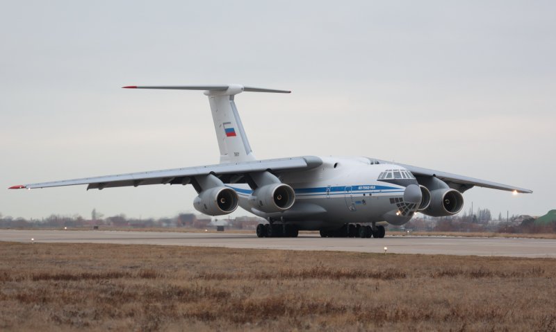 Ил-76 военно-транспортный самолёт