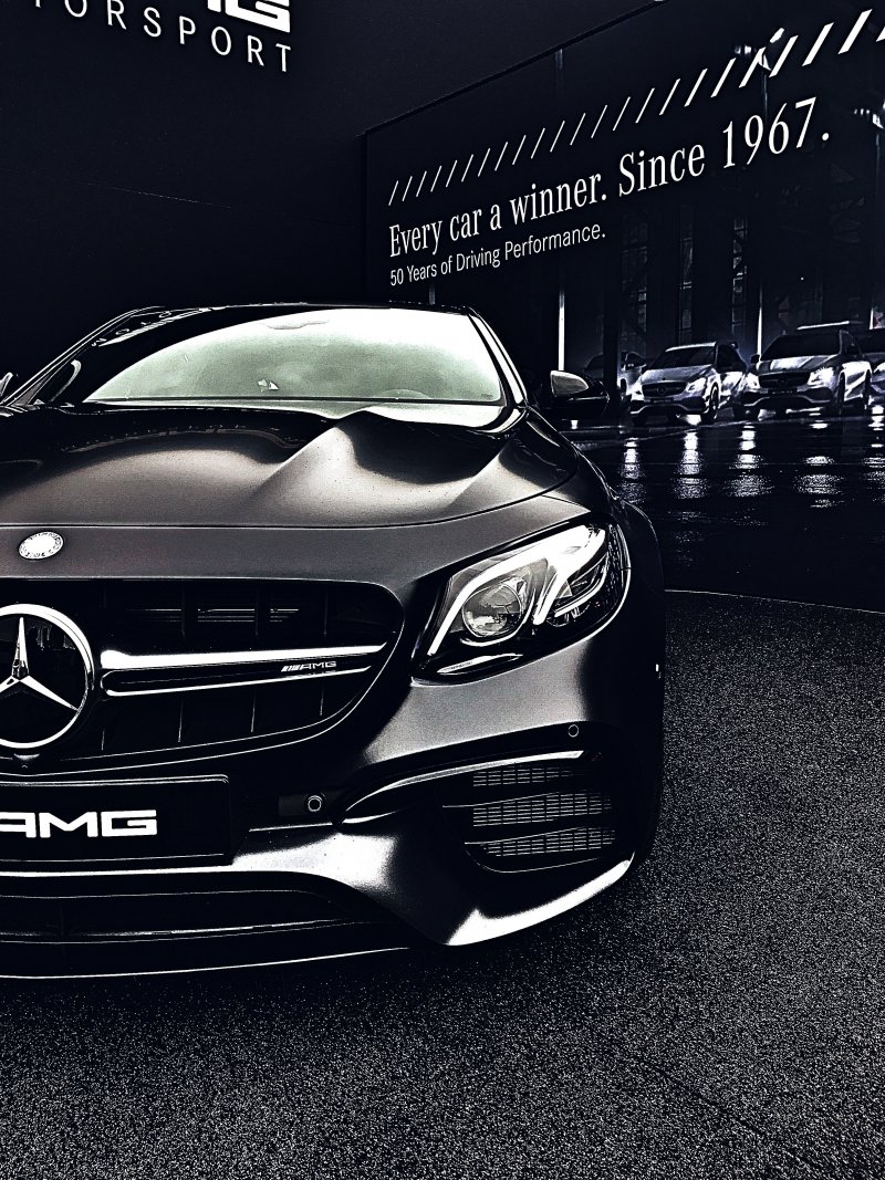 Mercedes Benz r8