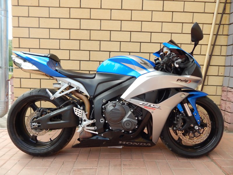 Honda cbr600rr белая