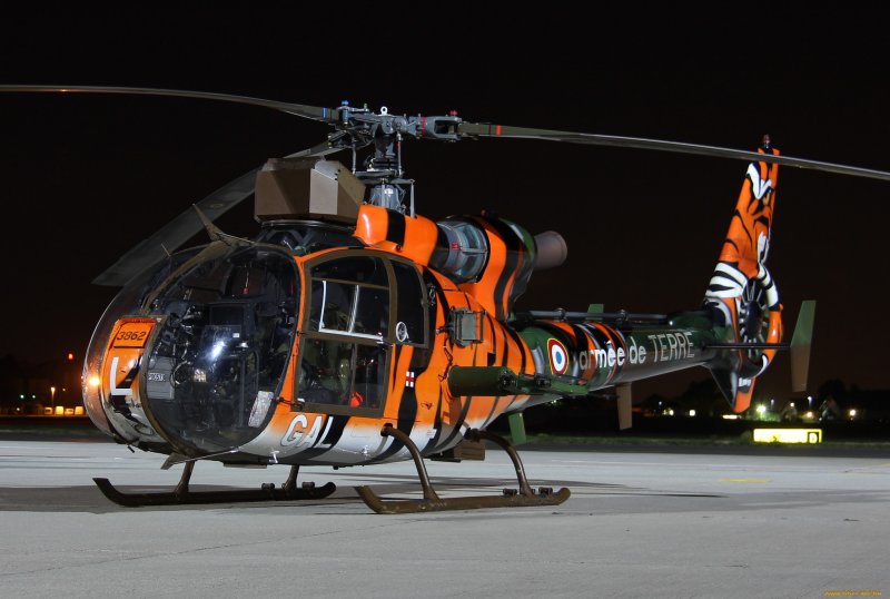 Cockpit sa-342m Gazelle