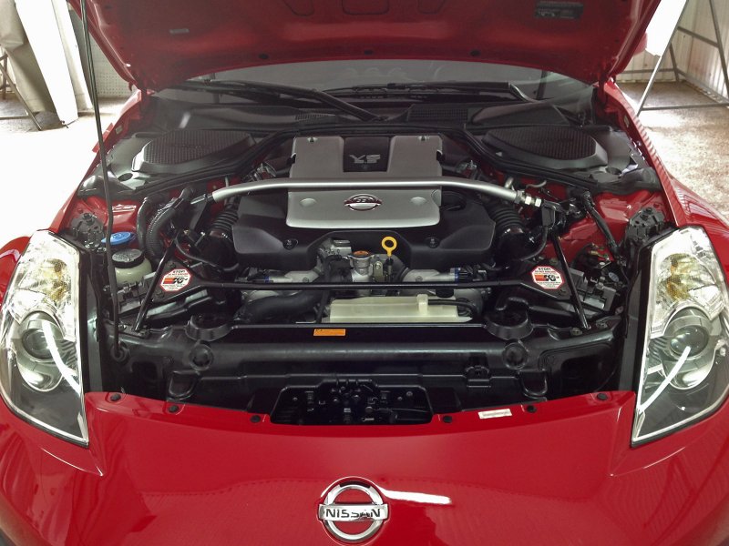 Nissan Juke подкапотное пространство