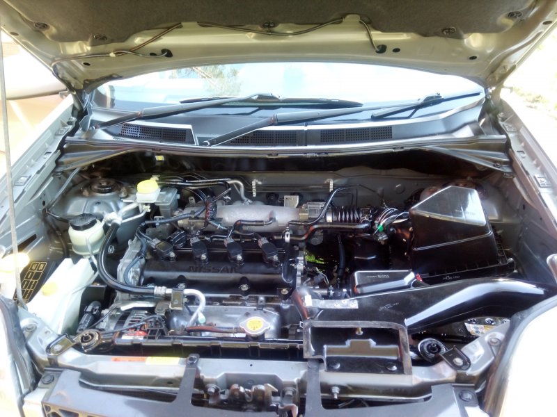 Подкапотное пространство Nissan x-Trail t31