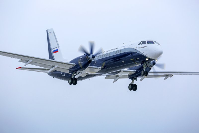 Ил-18 спецборт
