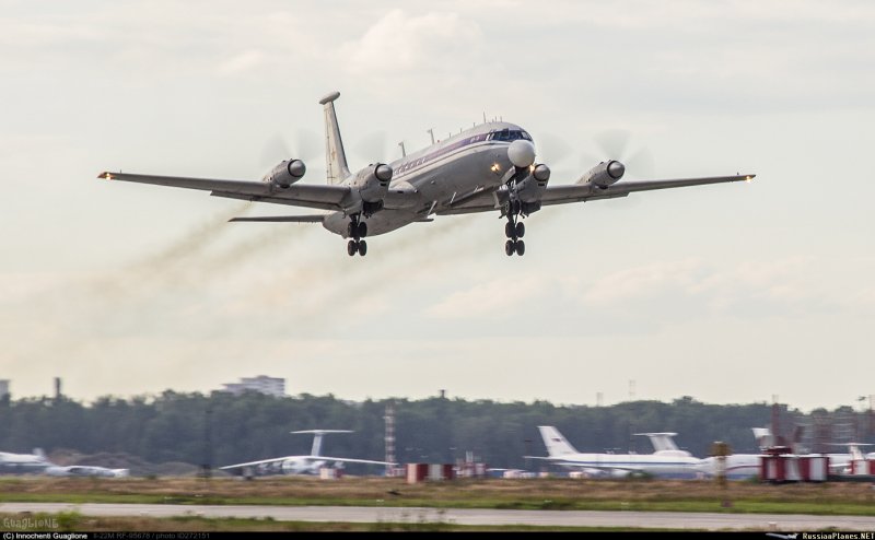 Rada Airlines ил-62 EW-505