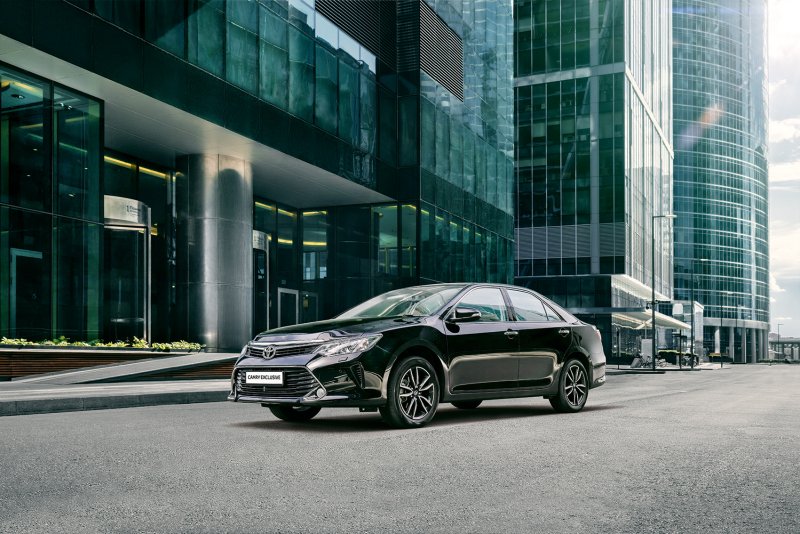 Toyota Camry Exclusive 2016