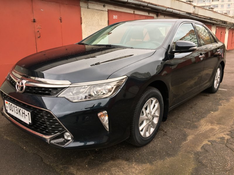 Toyota Camry 2019