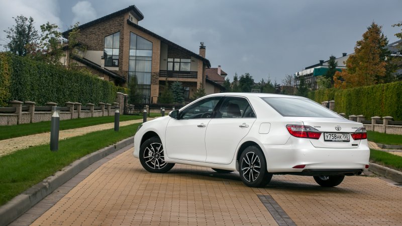 Toyota Camry v55 Exclusive