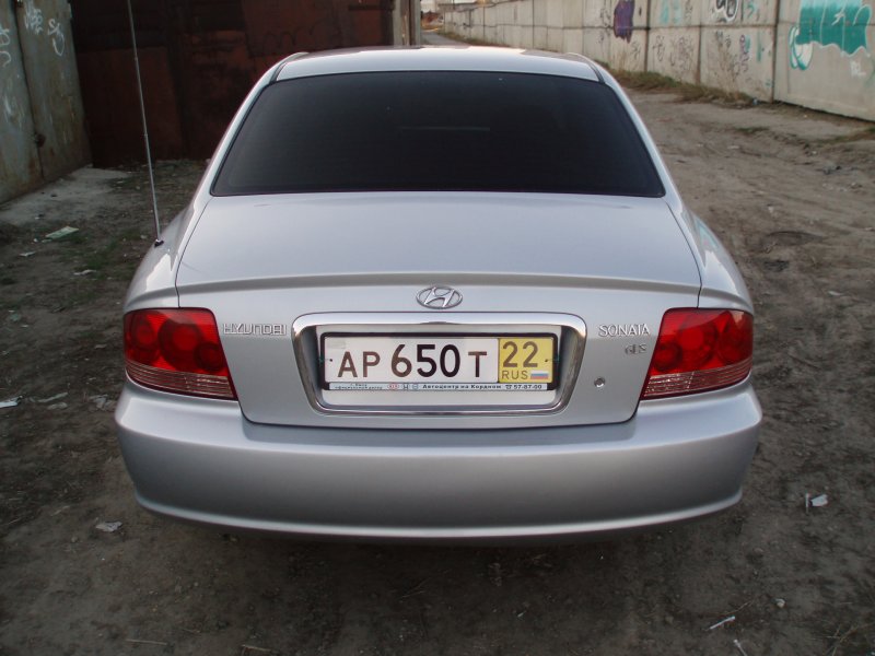 Hyundai Sonata 201