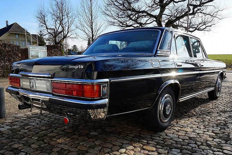 Nissan President 1988