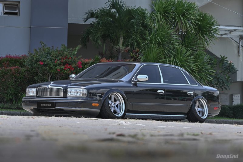 Nissan President 1987
