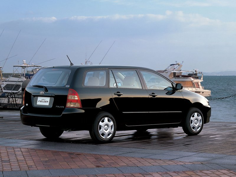 Toyota Corolla Fielder e121