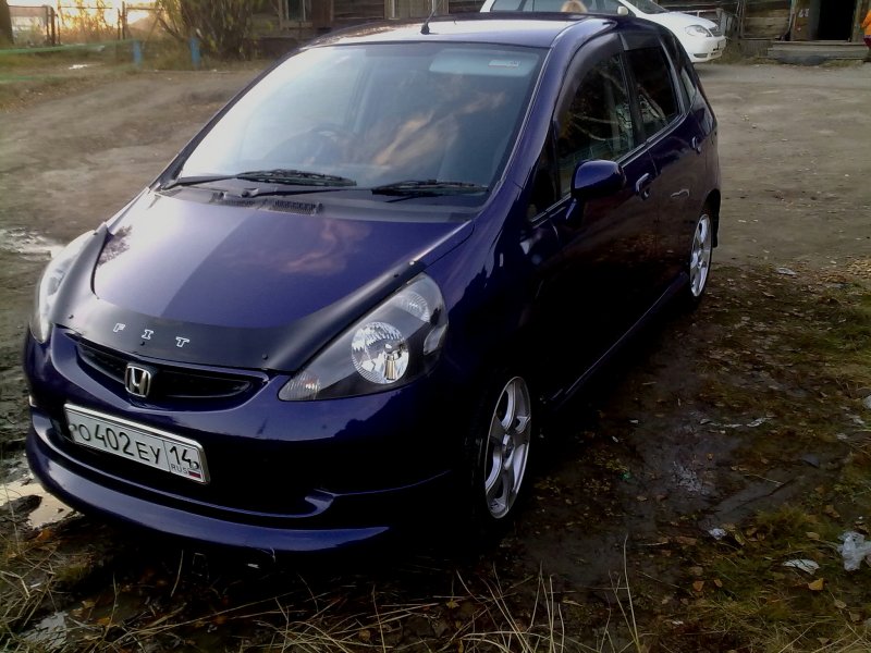 Хонда фит 2002г