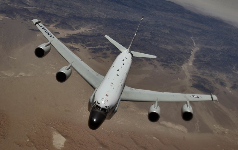 АН 28 самолет