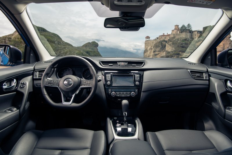 Nissan Qashqai 2018 салон