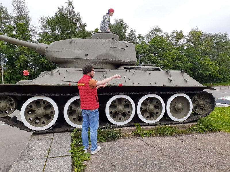 Танк в Снегирях