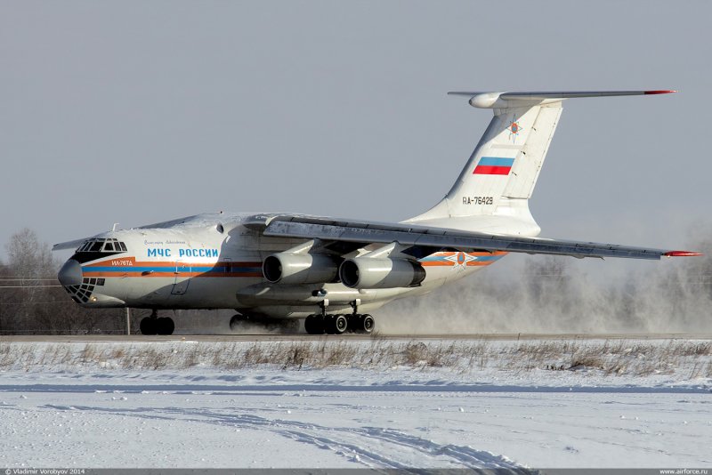 Самолет ил 76 ТД МЧС России