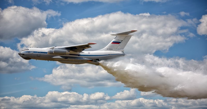 Пожарные самолеты ил-76тд