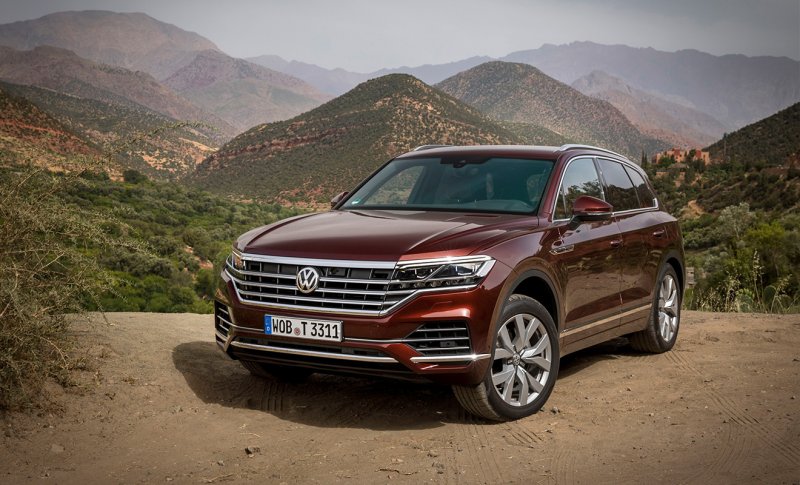 Volkswagen Touareg 2019 белый