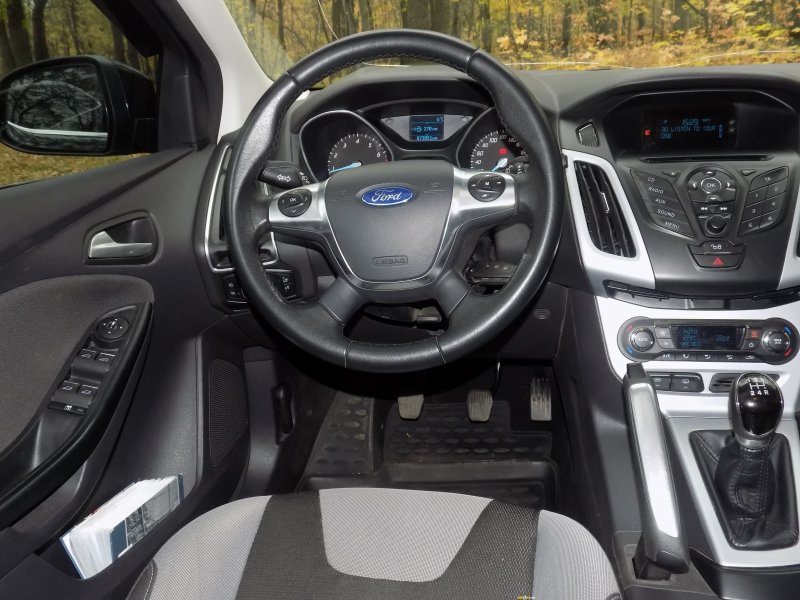 Ford Focus 2013 салон