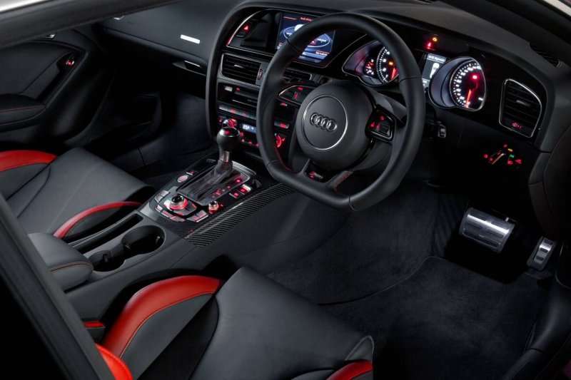 Audi rs5 2012 Interior
