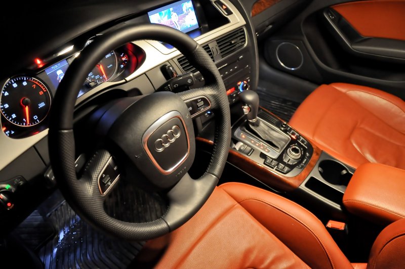 Audi a4 b8 салон ночью