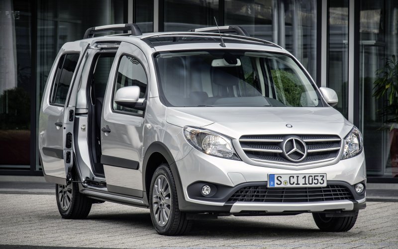 Mercedes Benz gl 63 AMG 2015