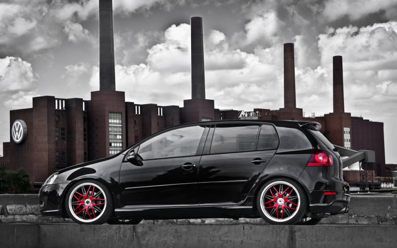 Volkswagen Golf GTI черный