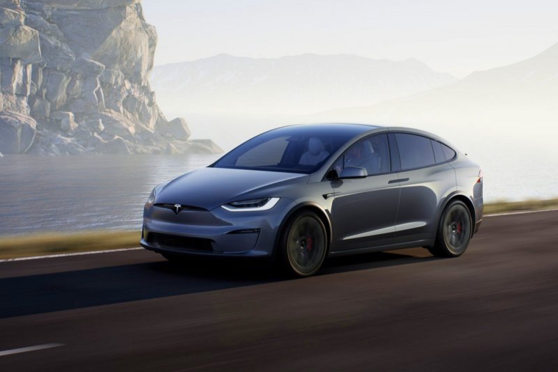 Тесла model x 2021