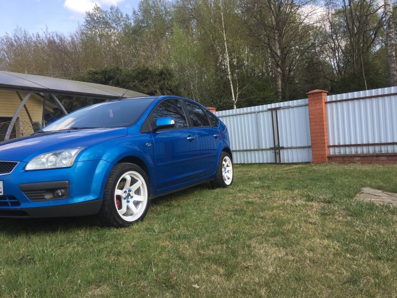 Ford Focus 2 хэтчбек 2.0
