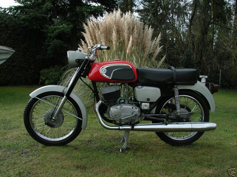 Jawa 750