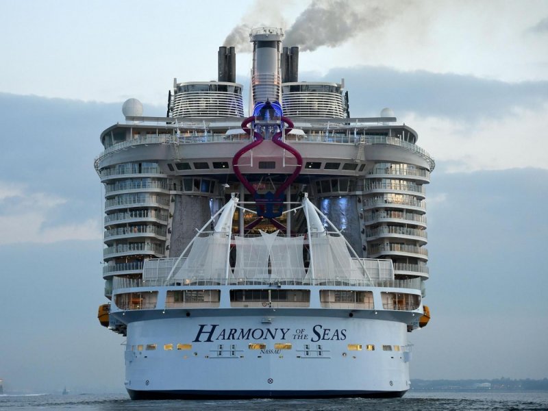 Круизный корабль "Harmony of the Seas"