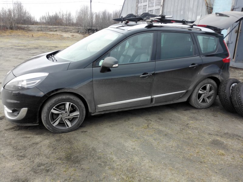 Renault Grand Scenic r16