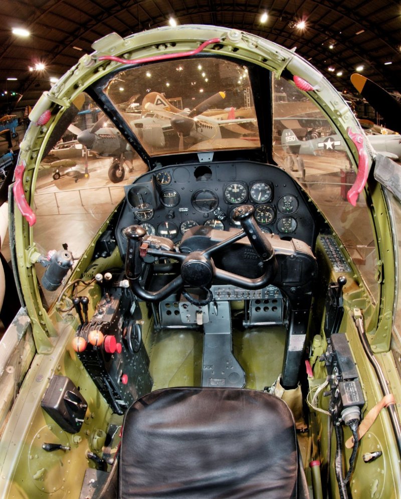 P 38 Lightning кокпит