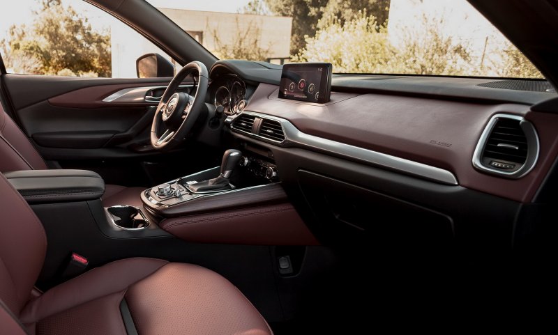 Mazda CX-9 2019 салон