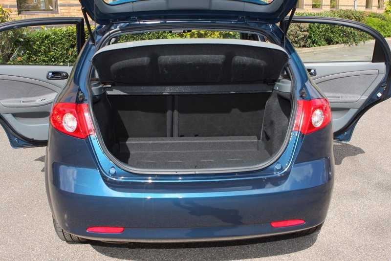 Chevrolet Lacetti хэтчбек багажник
