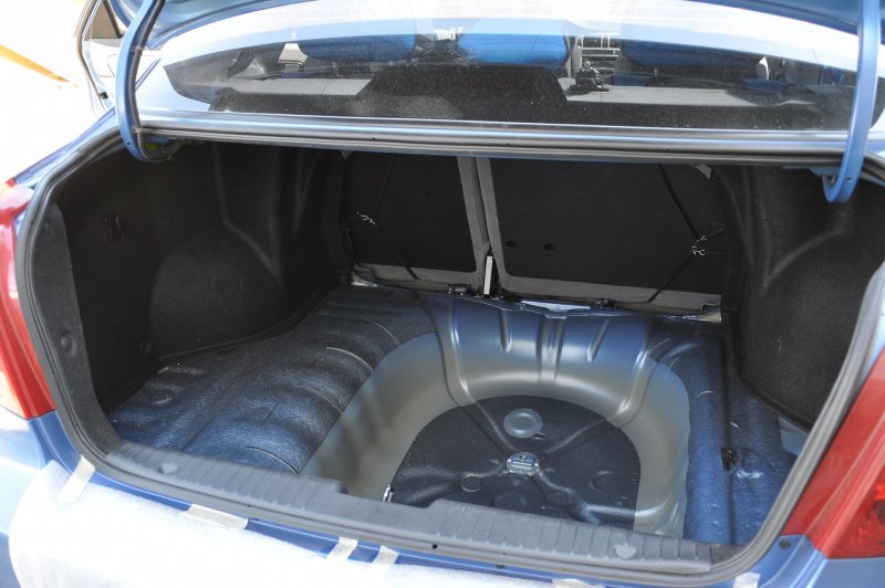 Chevrolet Aveo хэтчбек багажник