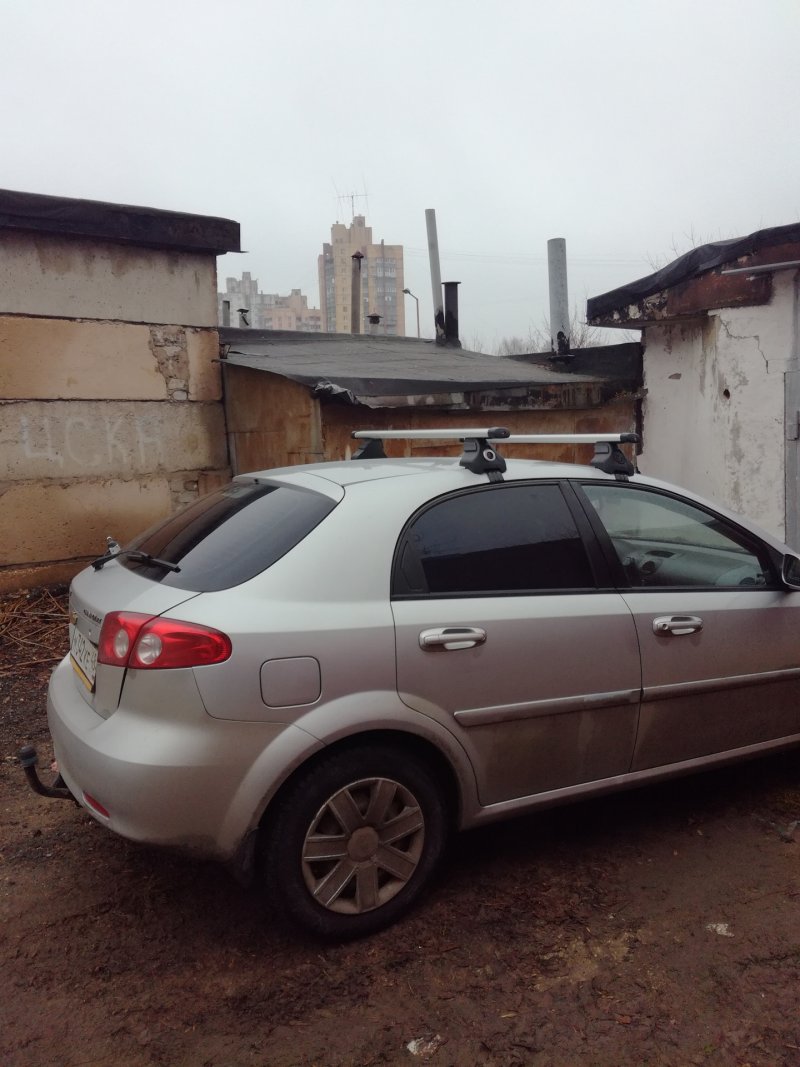Chevrolet Lacetti хэтчбек с рейлингами