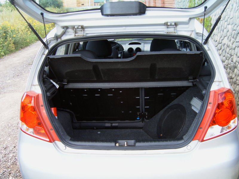 Chevrolet Lacetti Wagon багажник