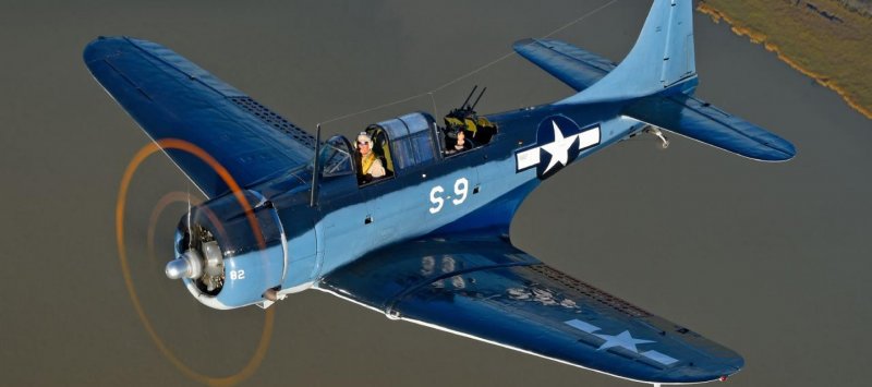 Самолёт SBD Dauntless