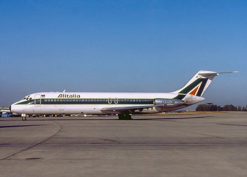 MCDONNELL Douglas DC-9